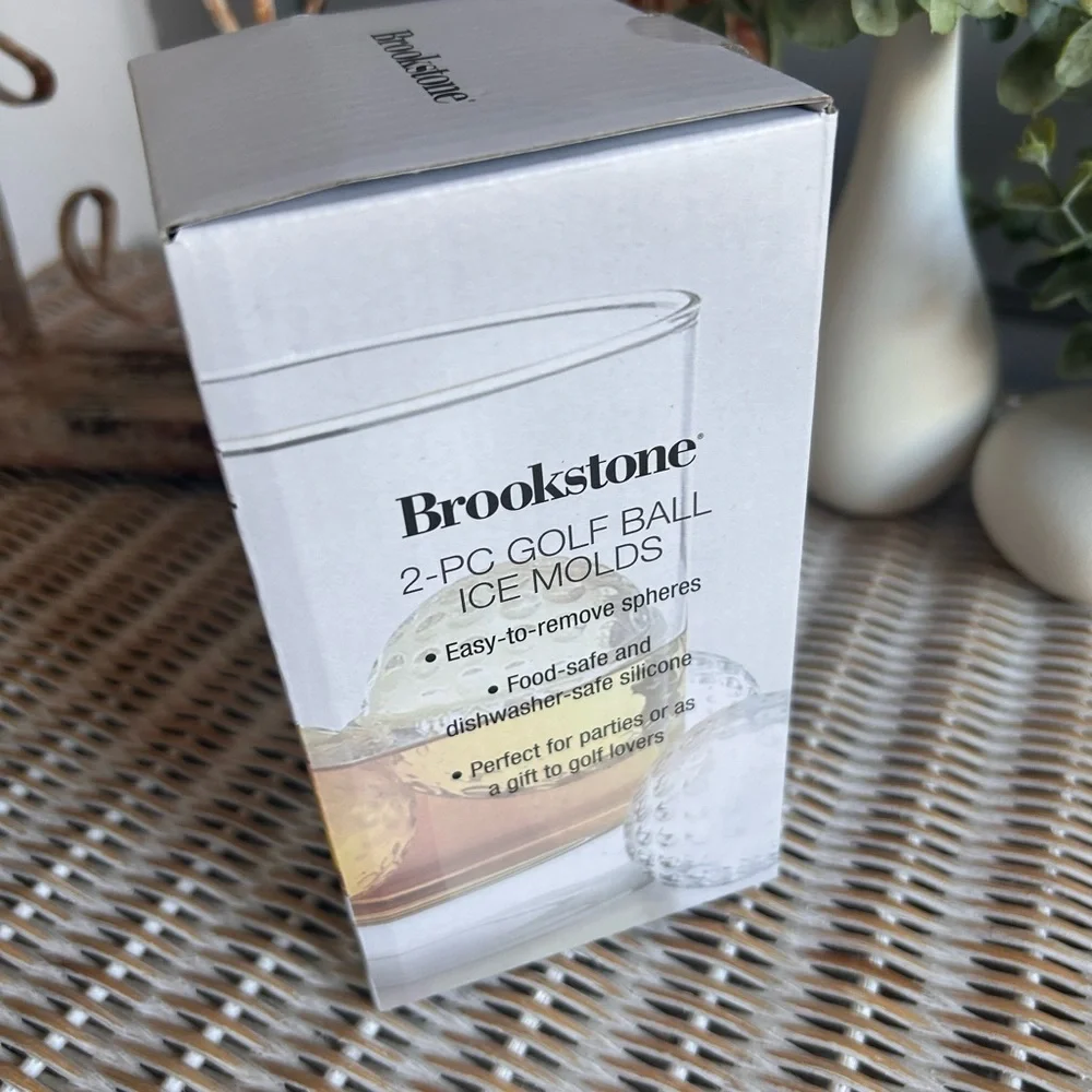 Brookstone 2-Piece Golf Ball Ice Molds